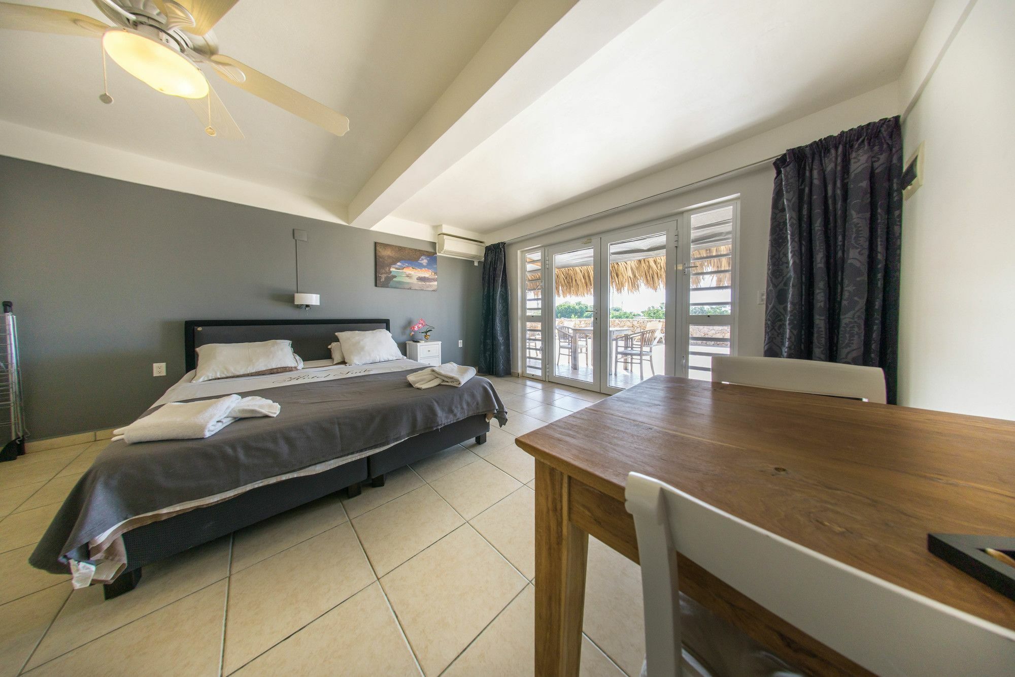 Hillside Resort Bonaire Kralendijk  Exterior photo