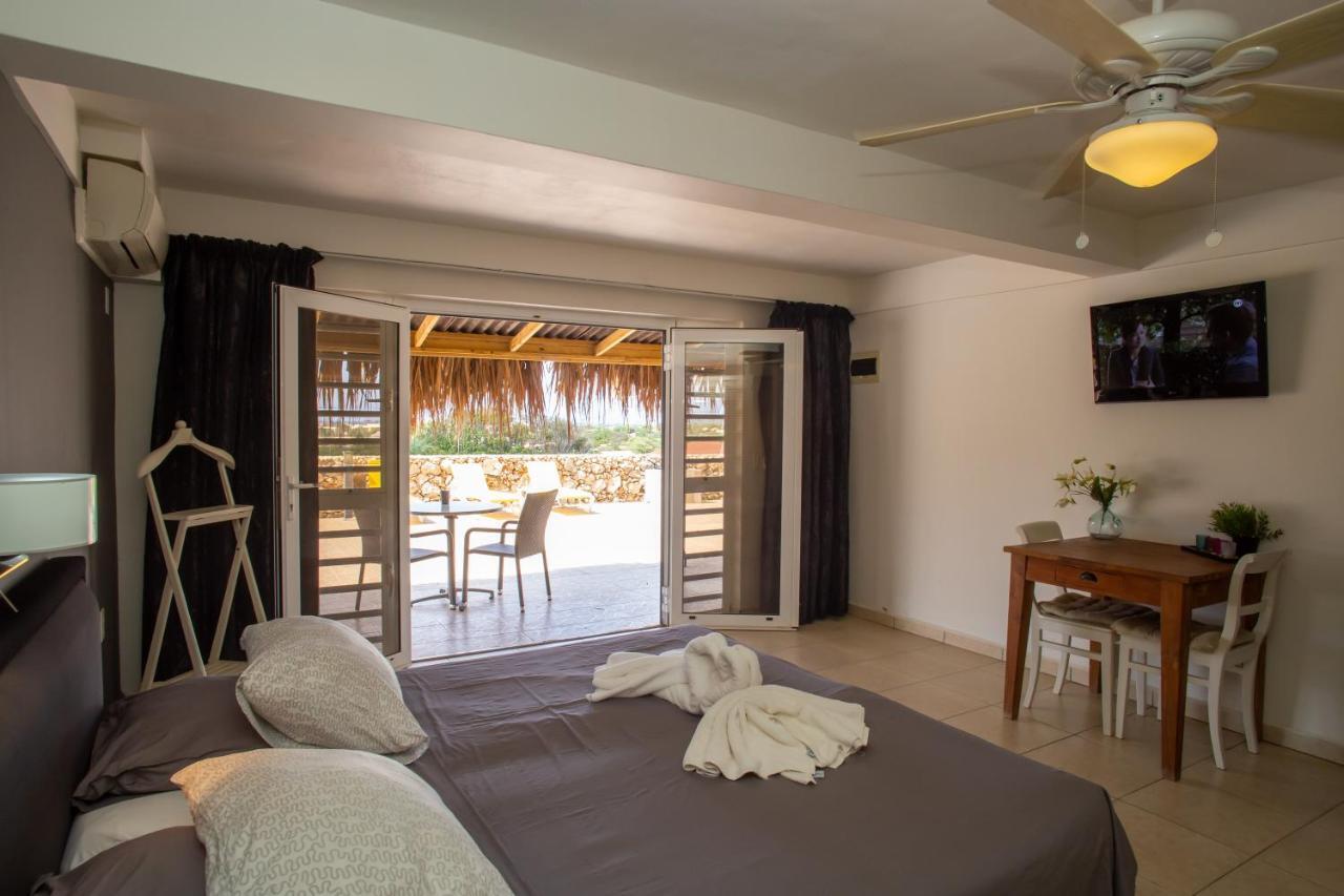 Hillside Resort Bonaire Kralendijk  Exterior photo